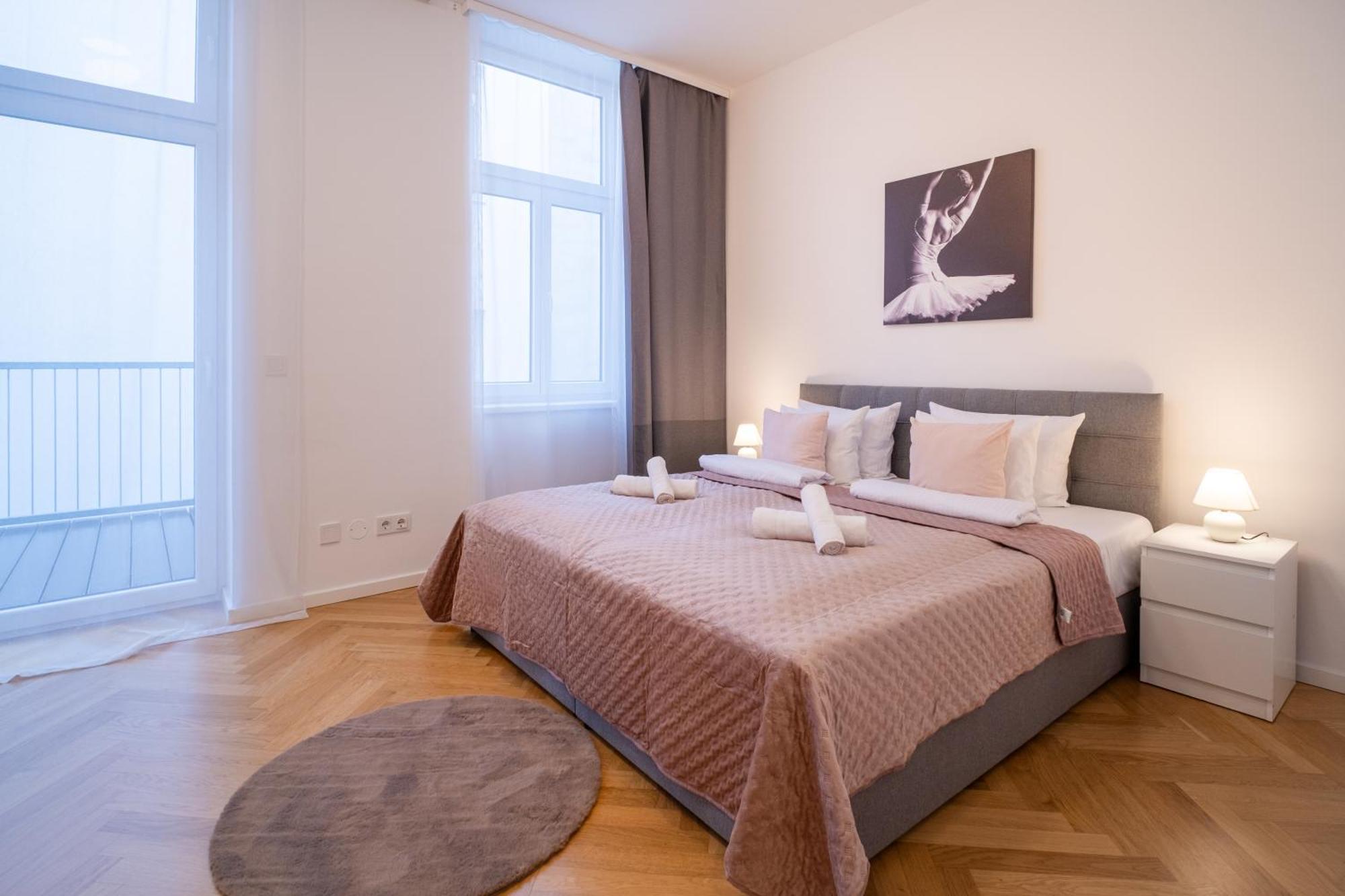 Home Sweet Home - Vienna Central Kültér fotó